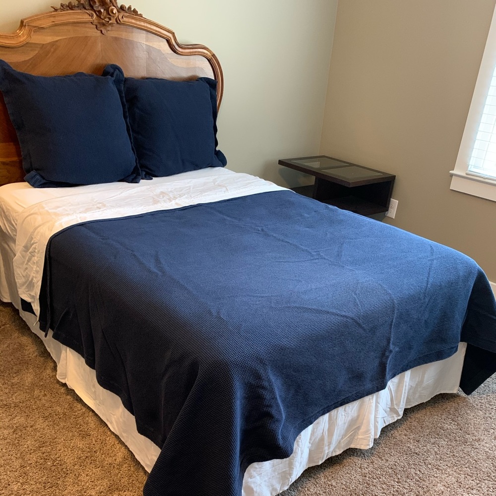 Navy Waffle Queen Quilt and Euro Shams